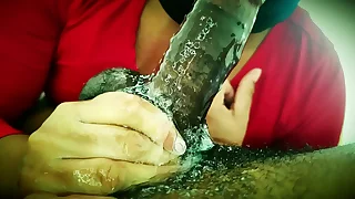 "SHE CAN DO SOME TRICKS WIT HER MOUF"